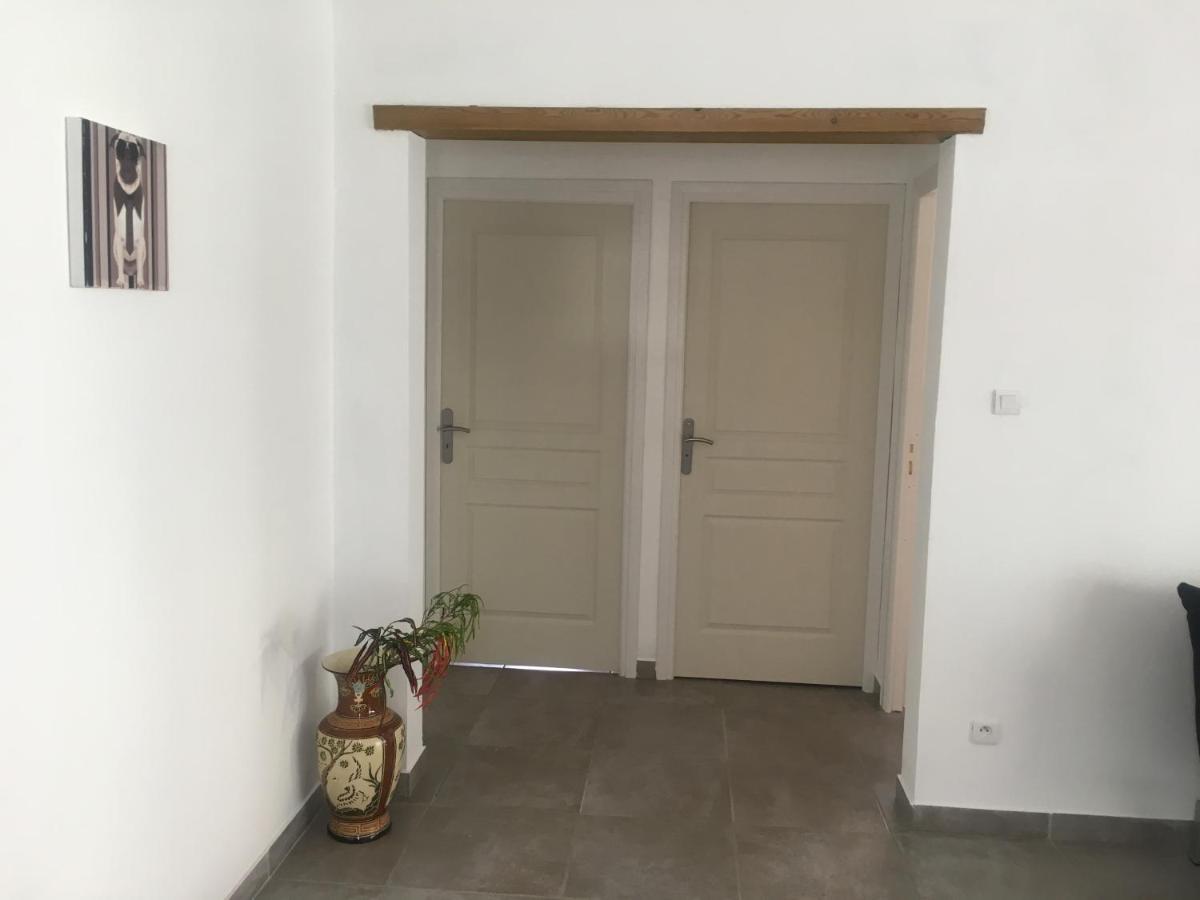 Jolie Maison T3 A St Pierre, 2 Chambres Avec Sdb, Grande Varangue, Jardin Сен-Пьер Экстерьер фото